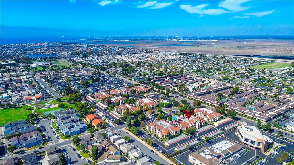 16551 Grunion Lane, Unit 204 Huntington Beach, CA 92649 - Photo 44 of 45 an aerial view of multiple house