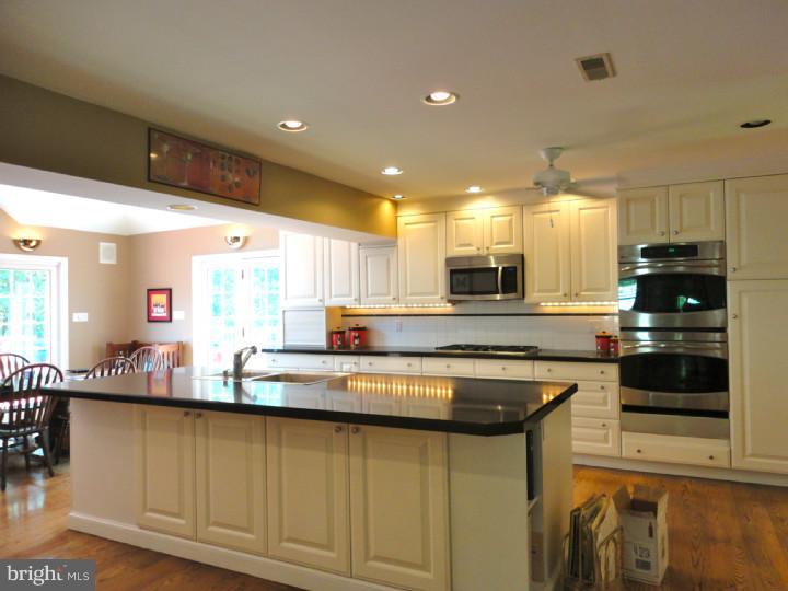 363 Morris Road Harleysville, PA 19438 - Photo 3 of 25 Kitchen