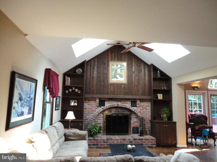 363 Morris Road Harleysville, PA 19438 - Photo 8 of 25 Family Room