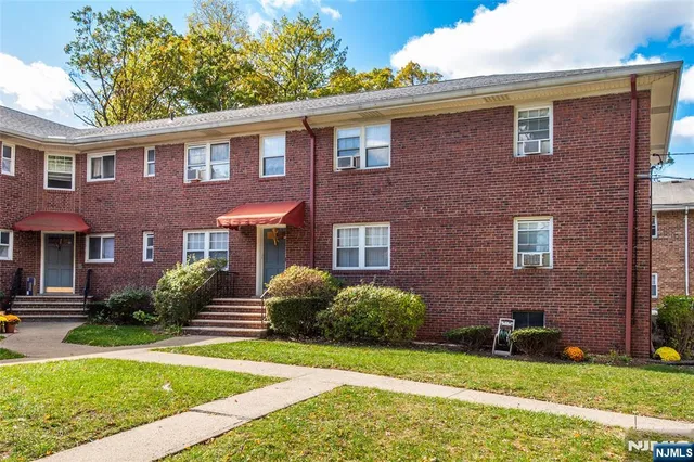 $300,000 | 152 Belleville Avenue, Unit 1, Bloomfield, NJ 07003