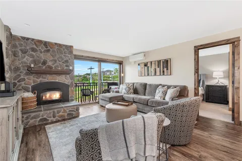 $2,400,000 | 2420 Ski Trail Lane, Unit 308, Steamboat Springs, CO 80487