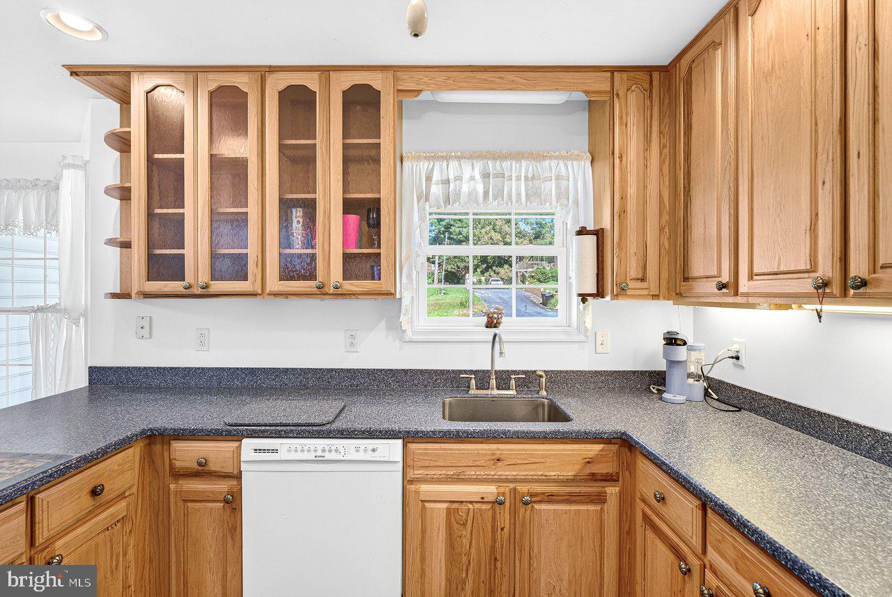 379 Riverside Drive Luray, VA 22835 - Photo 6 of 82 Gallery Image 6