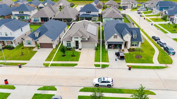 $3,250 | 20430 Avelignese Way, Tomball, TX 77377