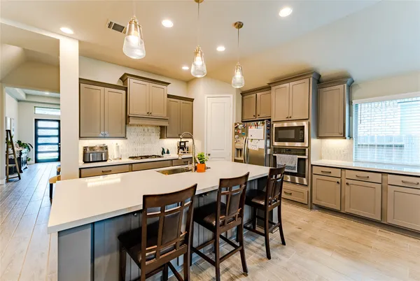 $3,250 | 20430 Avelignese Way, Tomball, TX 77377