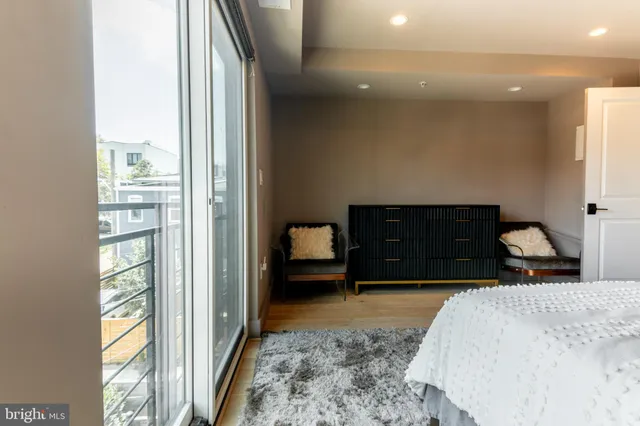 $3,950 | 1631 Montello Avenue Northeast, Unit PH1, Washington, DC 20002