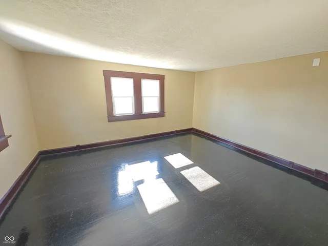 $695 | 202 East Taylor Street, Unit 3, Shelbyville, IN 46176