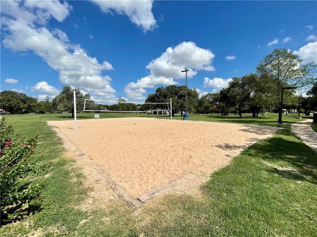 16927 Whitebrush Loop Austin, TX 78717 - Photo 27 of 28 a view of a basket ball ground