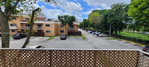 $2,400 | 14911 Southwest 80th Street, Unit 221, Miami, FL 33193