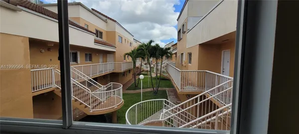 $2,400 | 14911 Southwest 80th Street, Unit 221, Miami, FL 33193