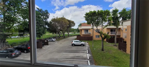 $2,400 | 14911 Southwest 80th Street, Unit 221, Miami, FL 33193
