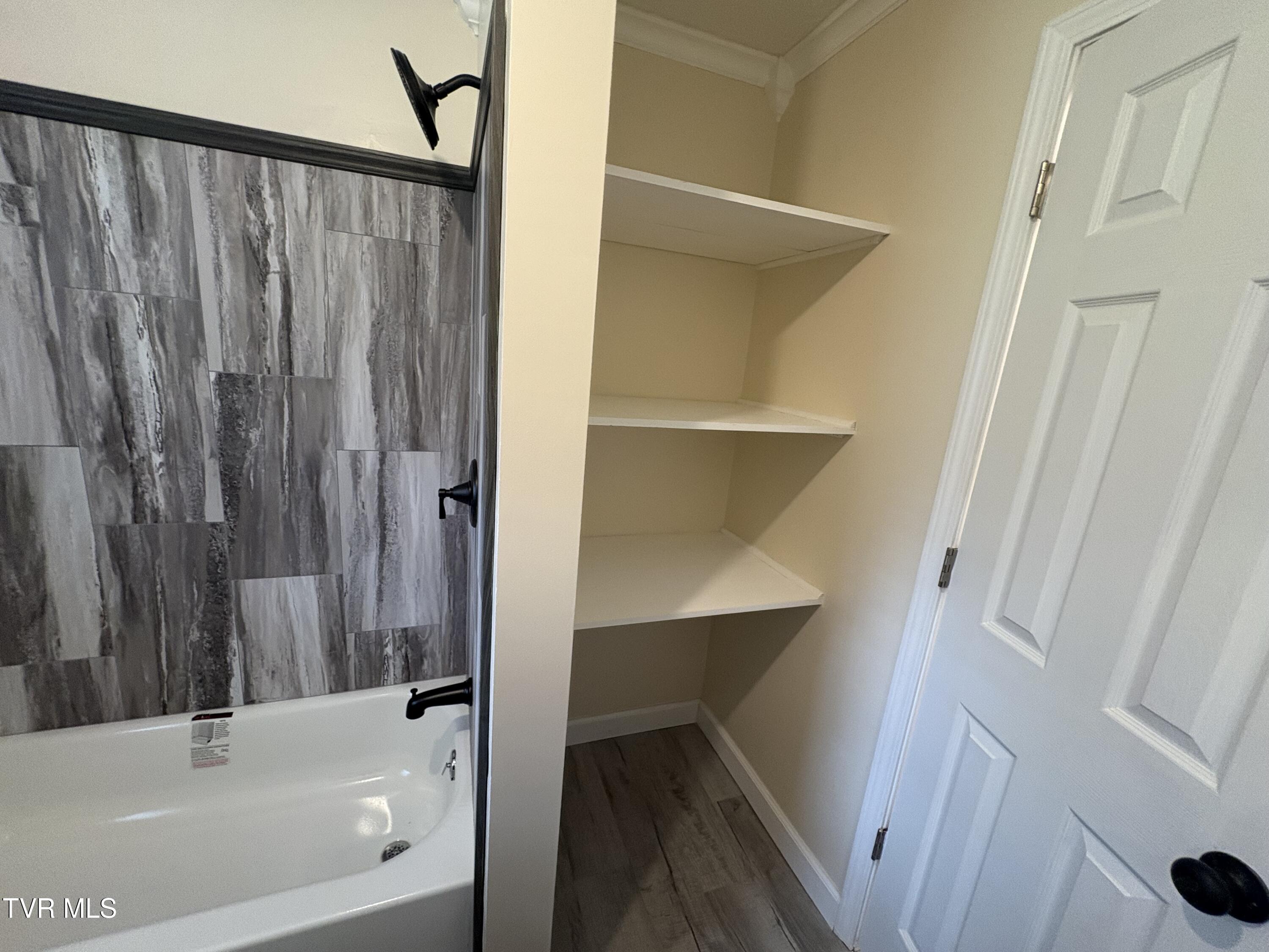 1849 State Rd T-650 Jonesville, VA 24263 - Photo 14 of 21 Bathroom