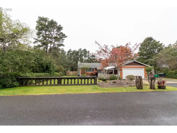 $449,000 | 4726 Sea Breeze Lane, Florence, OR 97439