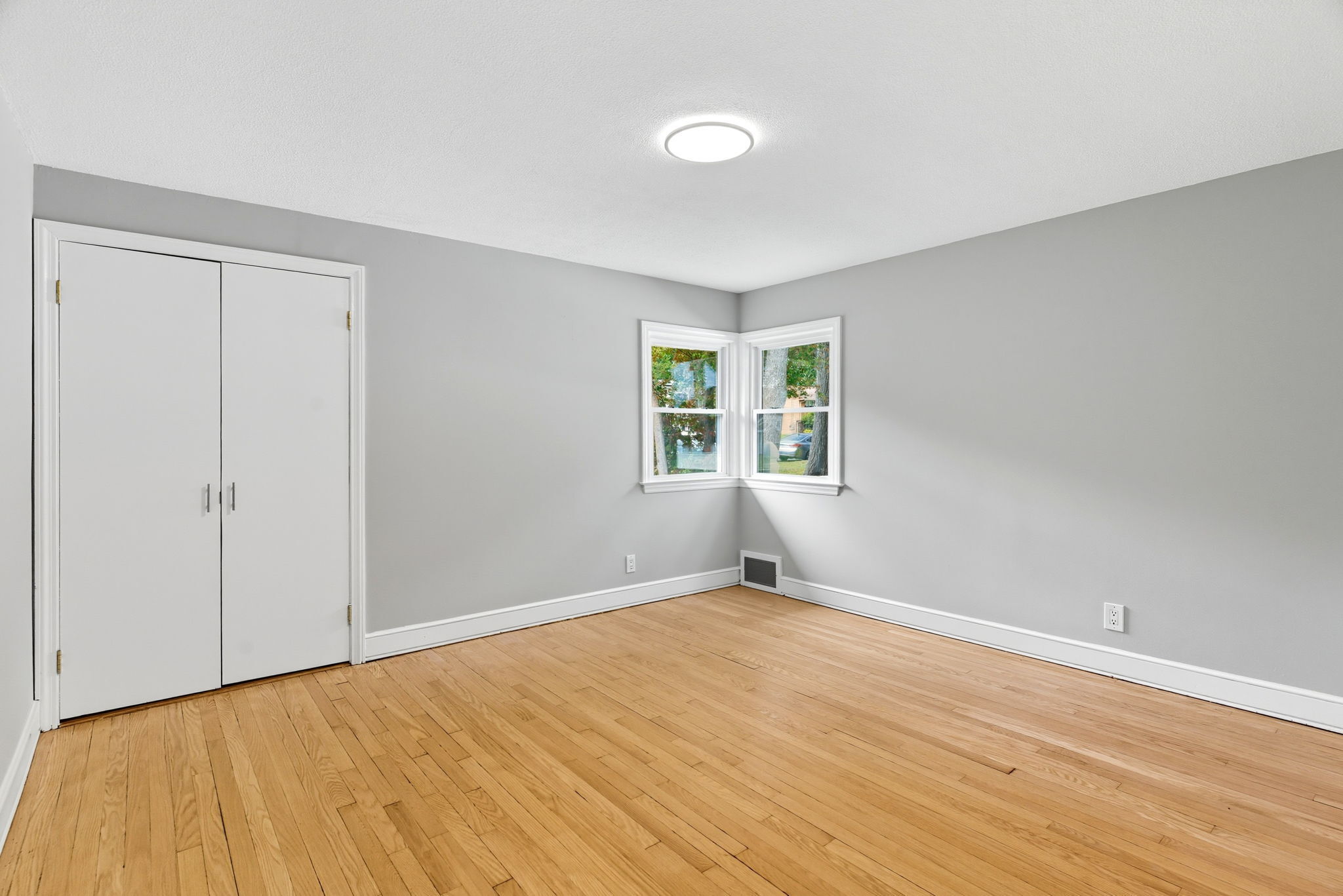 268 Goff Road Wethersfield, CT 06109 - Photo 16 of 27