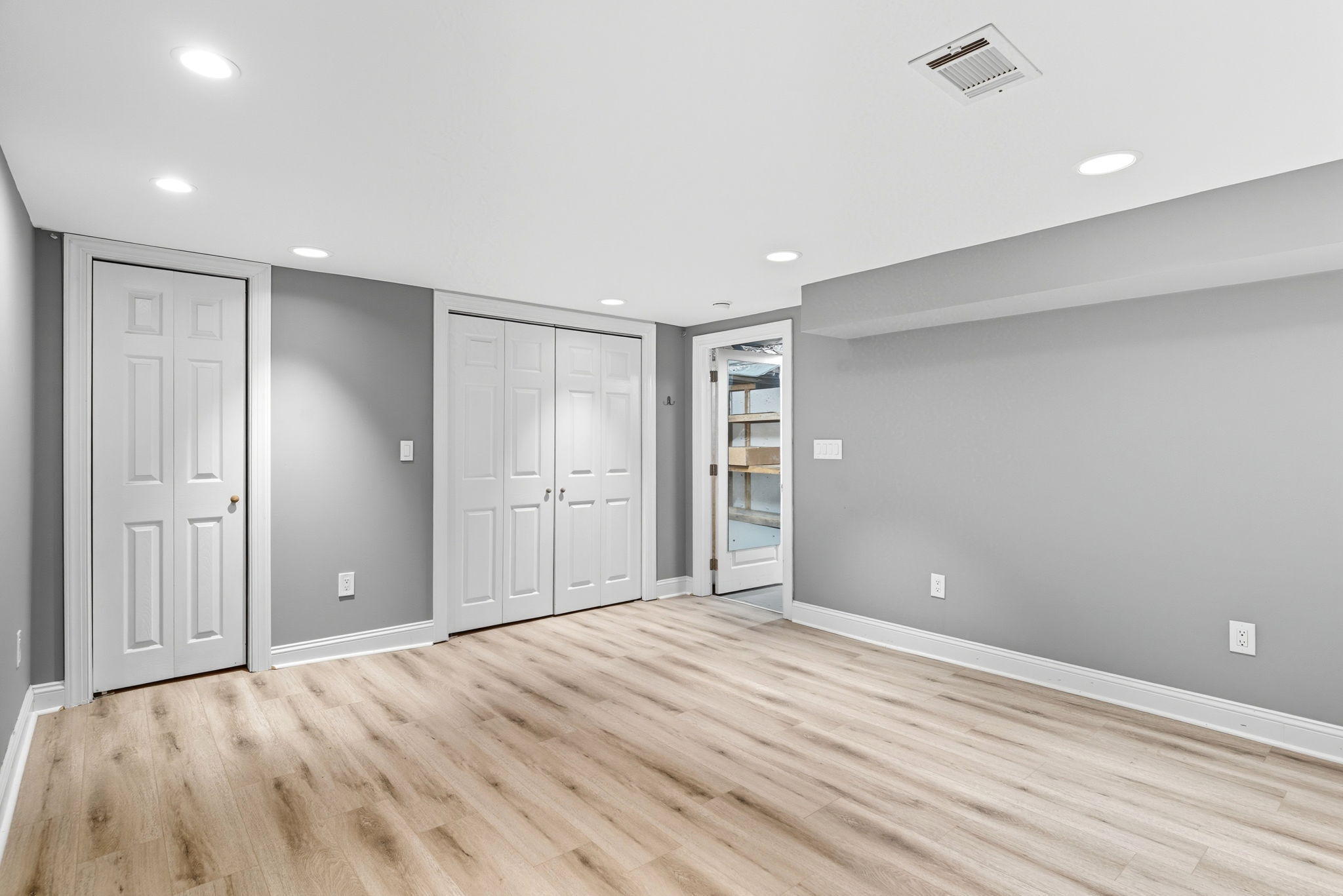 268 Goff Road Wethersfield, CT 06109 - Photo 19 of 27