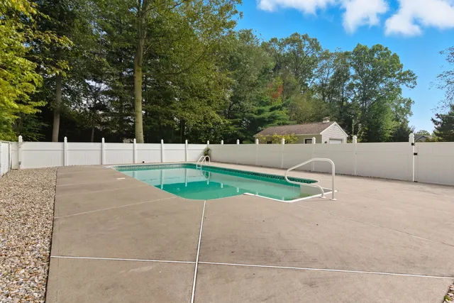 a view of a back yard of the house