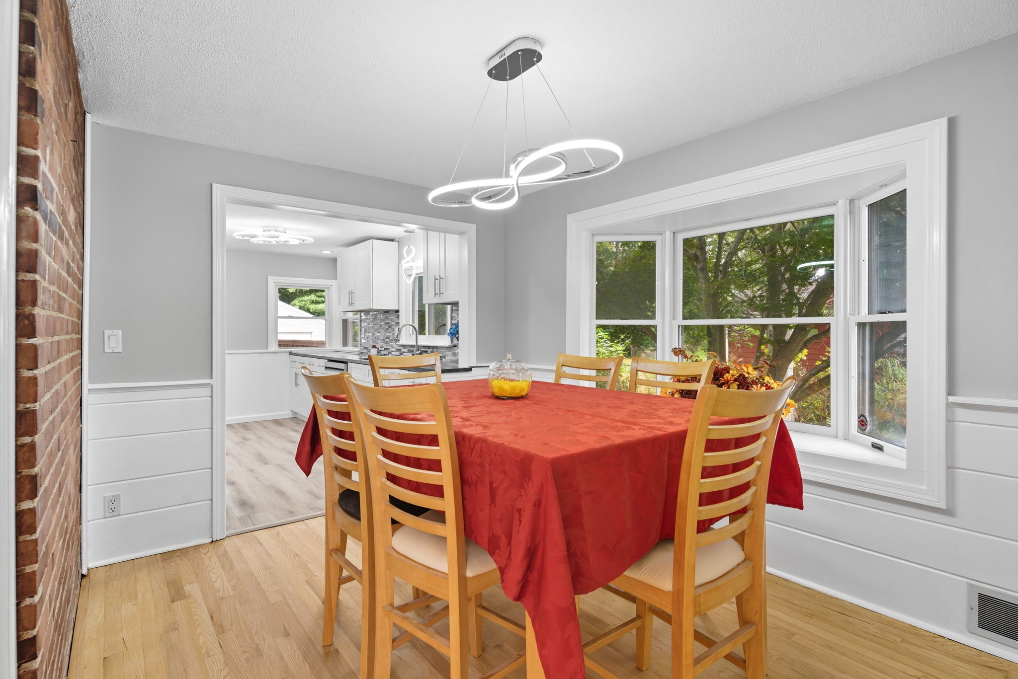 268 Goff Road Wethersfield, CT 06109 - Photo 5 of 27