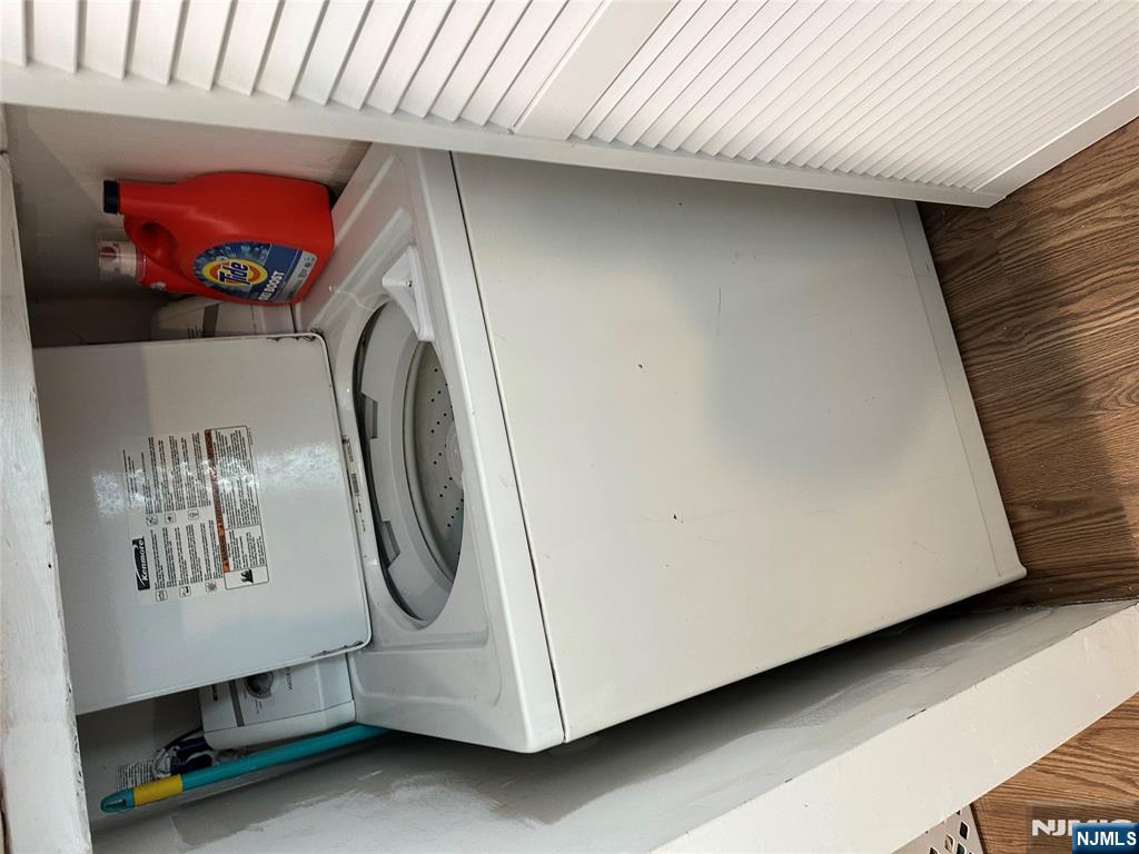 15 2nd Street Lodi, NJ 07644 - Photo 18 of 32 a utility room with dryer and washer