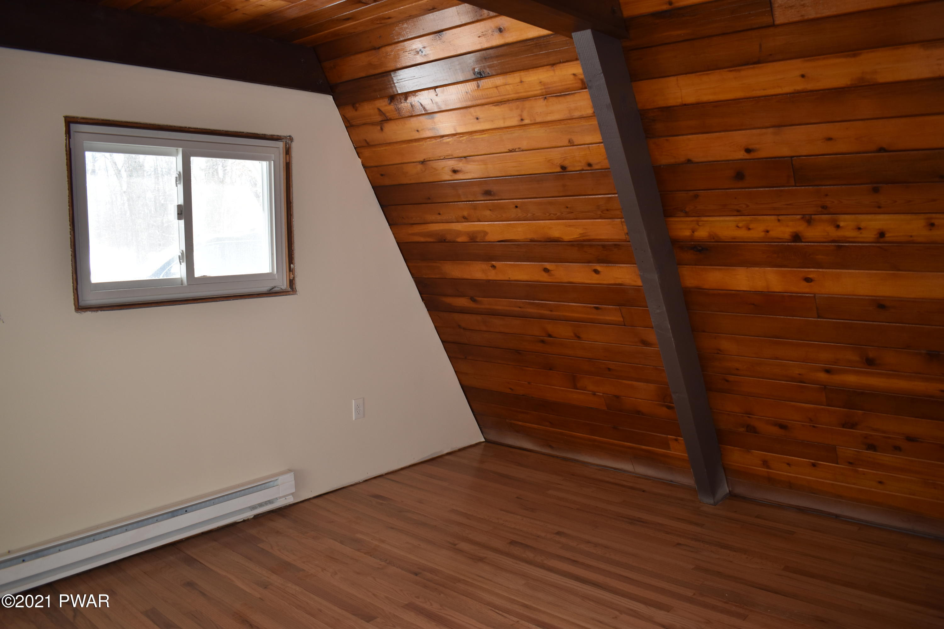 102 Ridge Road Hawley, PA 18428 - Photo 8 of 44