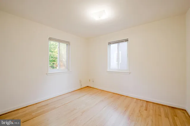 $3,275 | 5917 Rolston Road, Bethesda, MD 20817