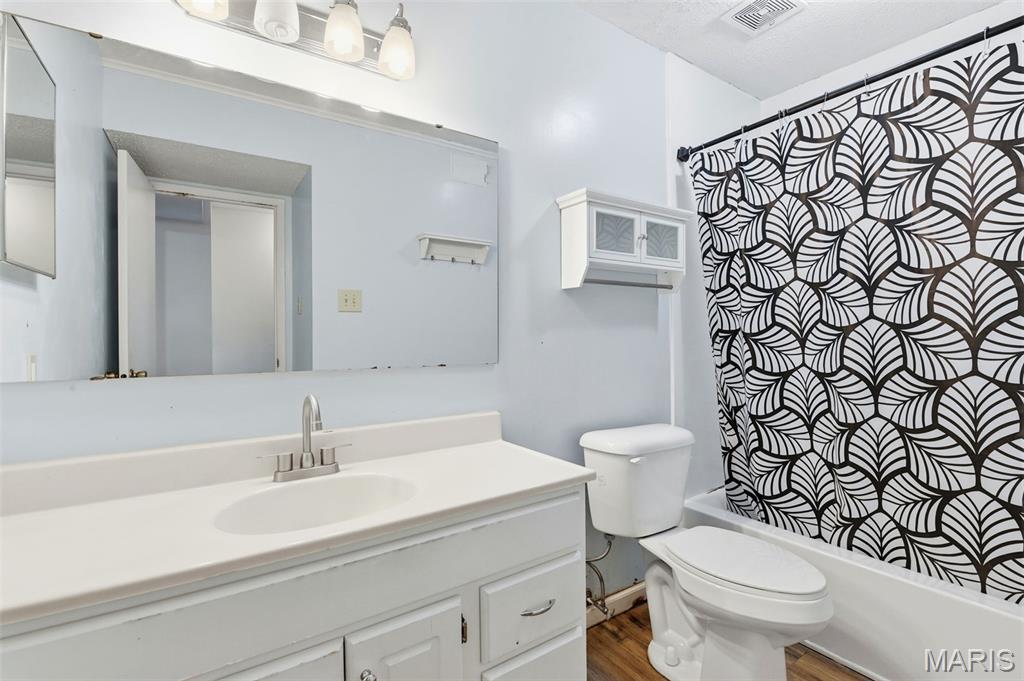 256 Glandore Drive, Unit D Ballwin, MO 63021 - Photo 15 of 20