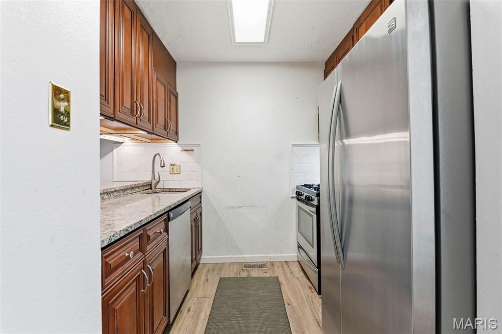 256 Glandore Drive, Unit D Ballwin, MO 63021 - Photo 6 of 20