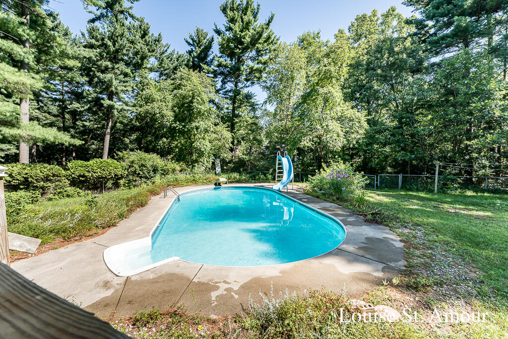 7540 Whitehall Road Whitehall, MI 49461 - Photo 23 of 35 7540Whitehall Rd02Lores