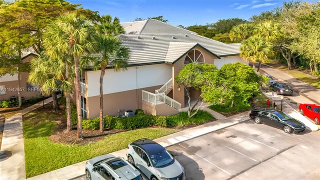 a view of outdoor space yard and patio
