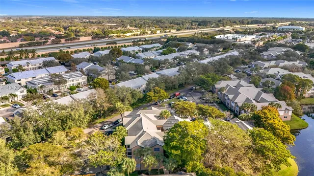 $2,000 | 9877 Westview Drive, Unit 619, Coral Springs, FL 33076