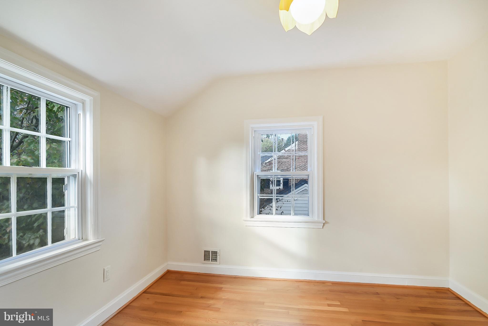 4616 19th Road North Arlington, VA 22207 - Photo 17 of 30 Third Bedroom