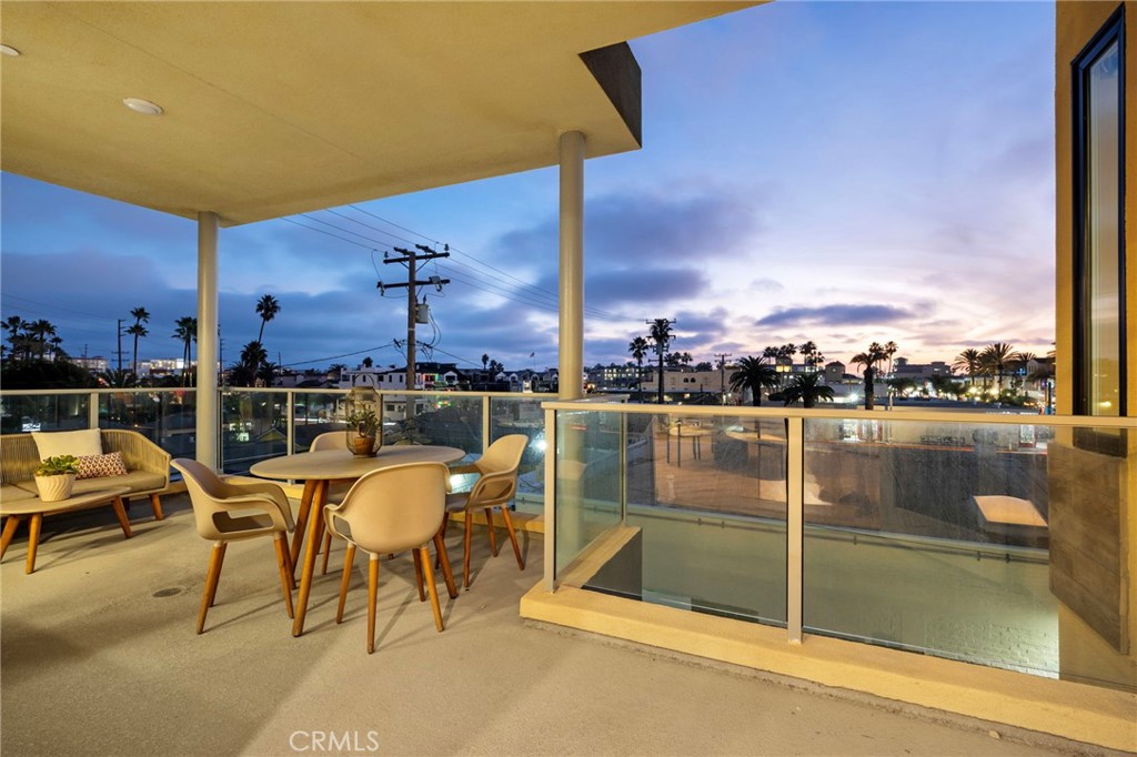 414 Main Street, Unit 300 Huntington Beach, CA 92648 - Photo 17 of 71