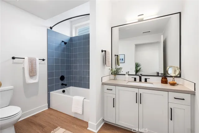 $1,850,000 | 414 Main Street, Unit 300, Huntington Beach, CA 92648