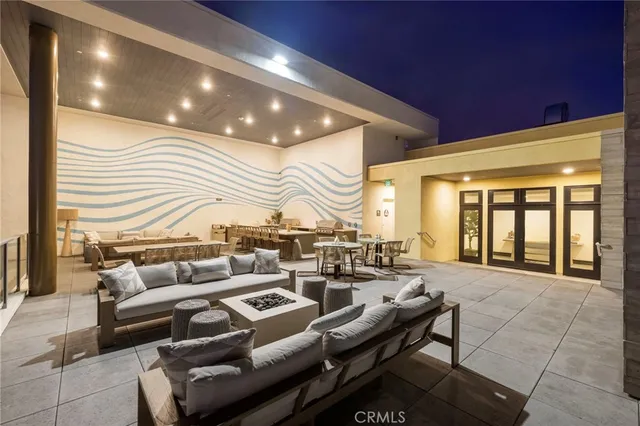 $1,850,000 | 414 Main Street, Unit 300, Huntington Beach, CA 92648