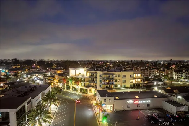 $1,850,000 | 414 Main Street, Unit 300, Huntington Beach, CA 92648