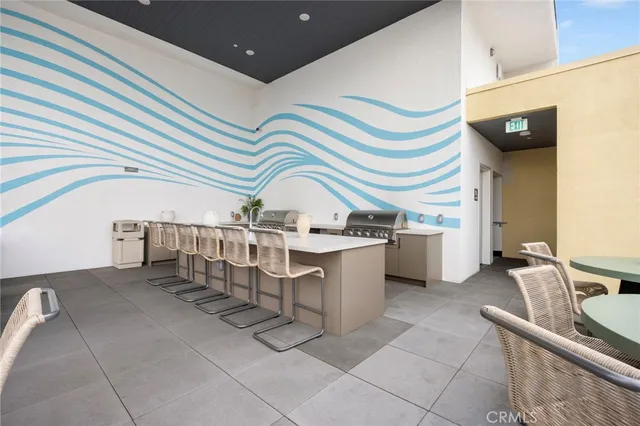 $1,850,000 | 414 Main Street, Unit 300, Huntington Beach, CA 92648