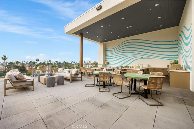 $1,850,000 | 414 Main Street, Unit 300, Huntington Beach, CA 92648