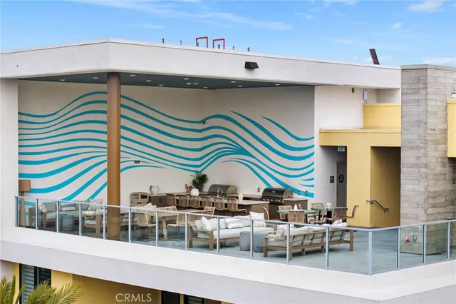 $1,850,000 | 414 Main Street, Unit 300, Huntington Beach, CA 92648