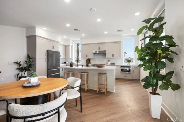 $1,850,000 | 414 Main Street, Unit 300, Huntington Beach, CA 92648