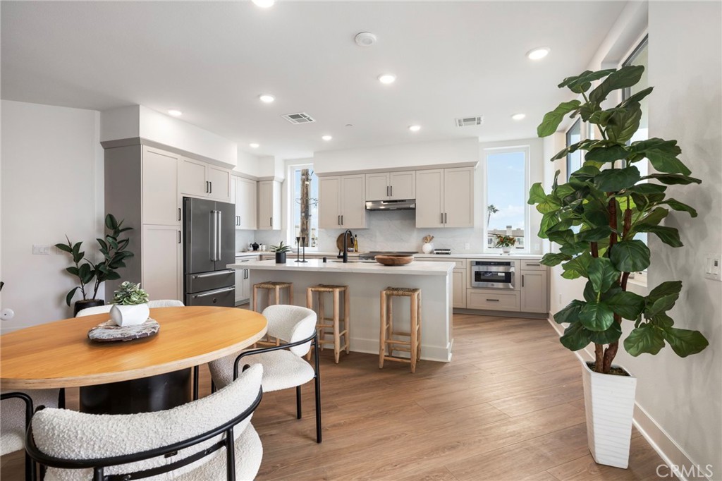 414 Main Street, Unit 300 Huntington Beach, CA 92648 - Photo 7 of 71