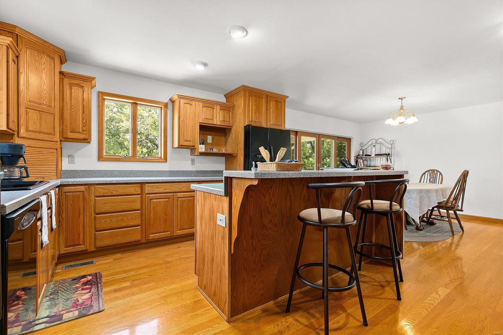 18170 Schafer Road Brighton, IL 62012 - Photo 7 of 53