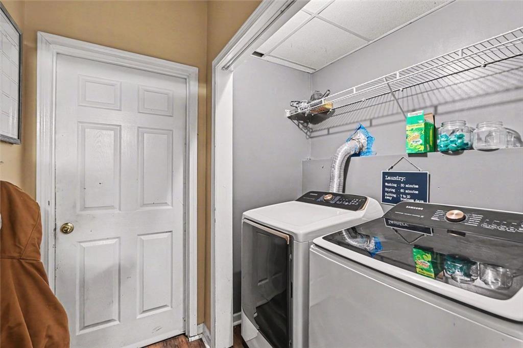 302 Fairview Lane Dallas, GA 30157 - Photo 22 of 26 a utility room with dryer and washer