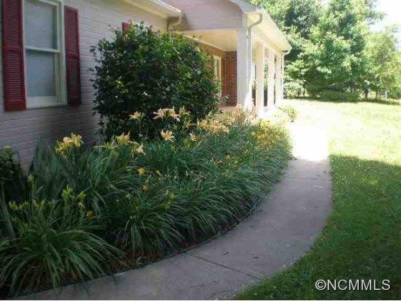 298 Sherry Street Rutherfordton, NC 28139 - Photo 4 of 22