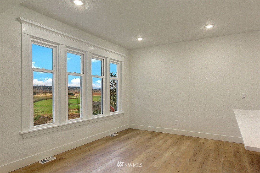 7804 Larimer Road Everett, WA 98208 - Photo 10 of 35 Gallery Image 10