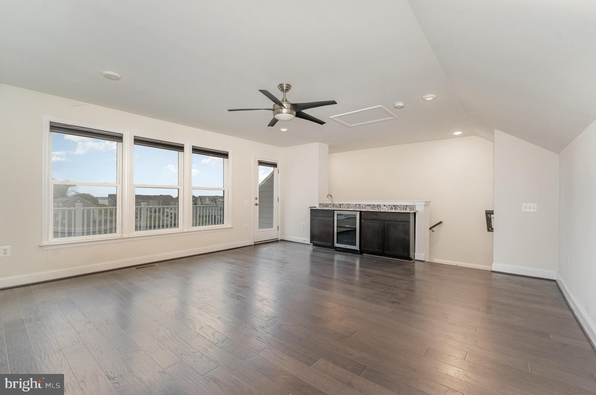 1729 Cottonwood Grove Road Dumfries, VA 22026 - Photo 12 of 26