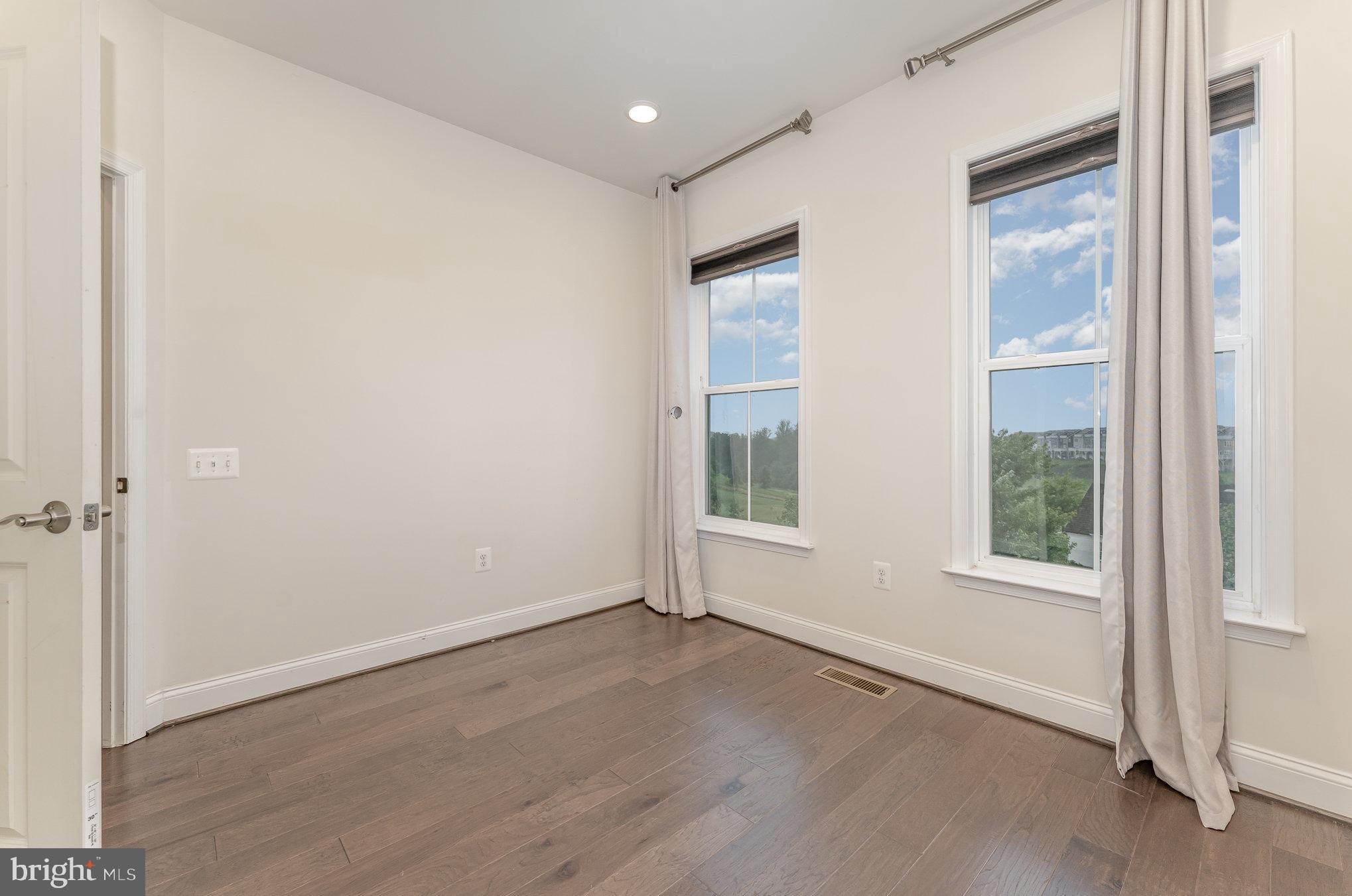 1729 Cottonwood Grove Road Dumfries, VA 22026 - Photo 18 of 26