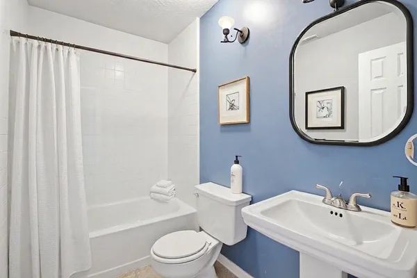 $340,000 | 14643 South Hearthstone Green Drive, Houston, TX 77095
