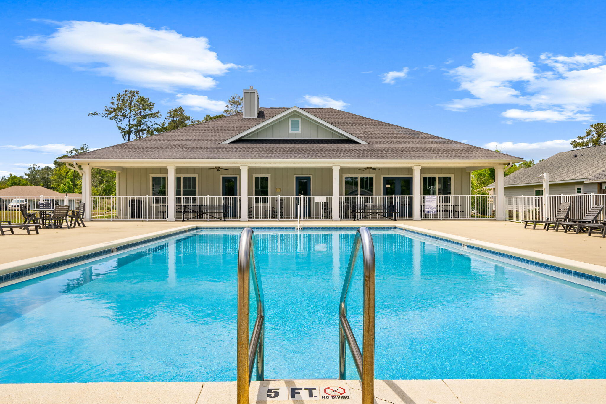 120 Brandywine Road Freeport, FL 32439 - Photo 50 of 55 a view of a house with pool garden view