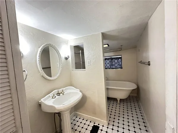 $1,195 | 10043 Calvin Street, Pittsburgh, PA 15235