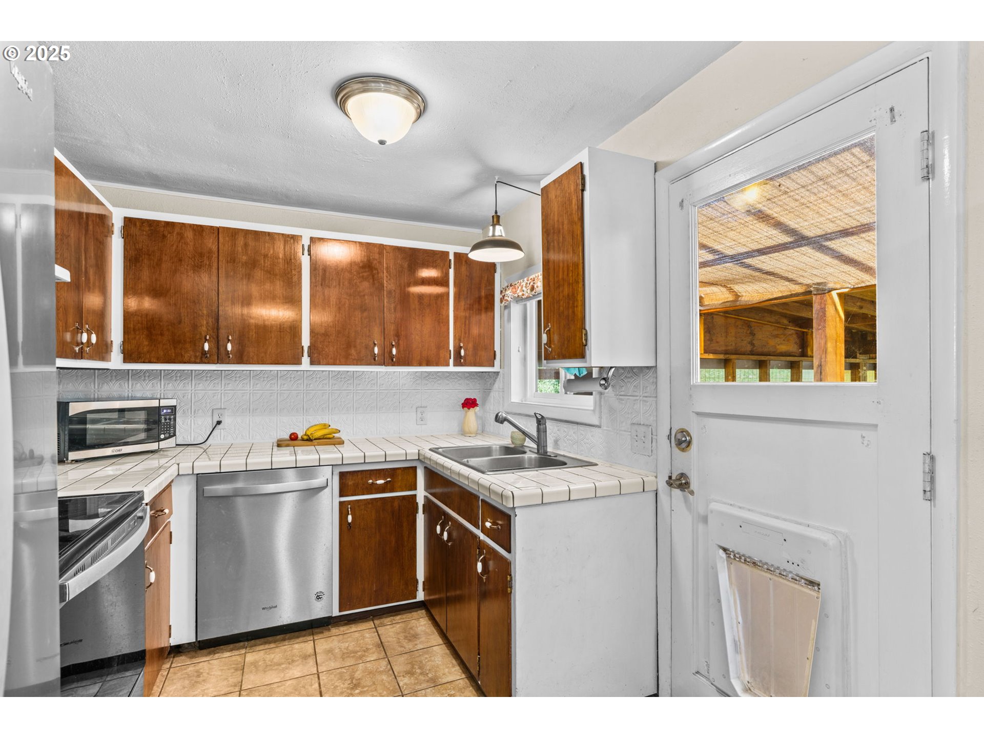 245 South 44th Street Springfield, OR 97478 - Photo 14 of 35