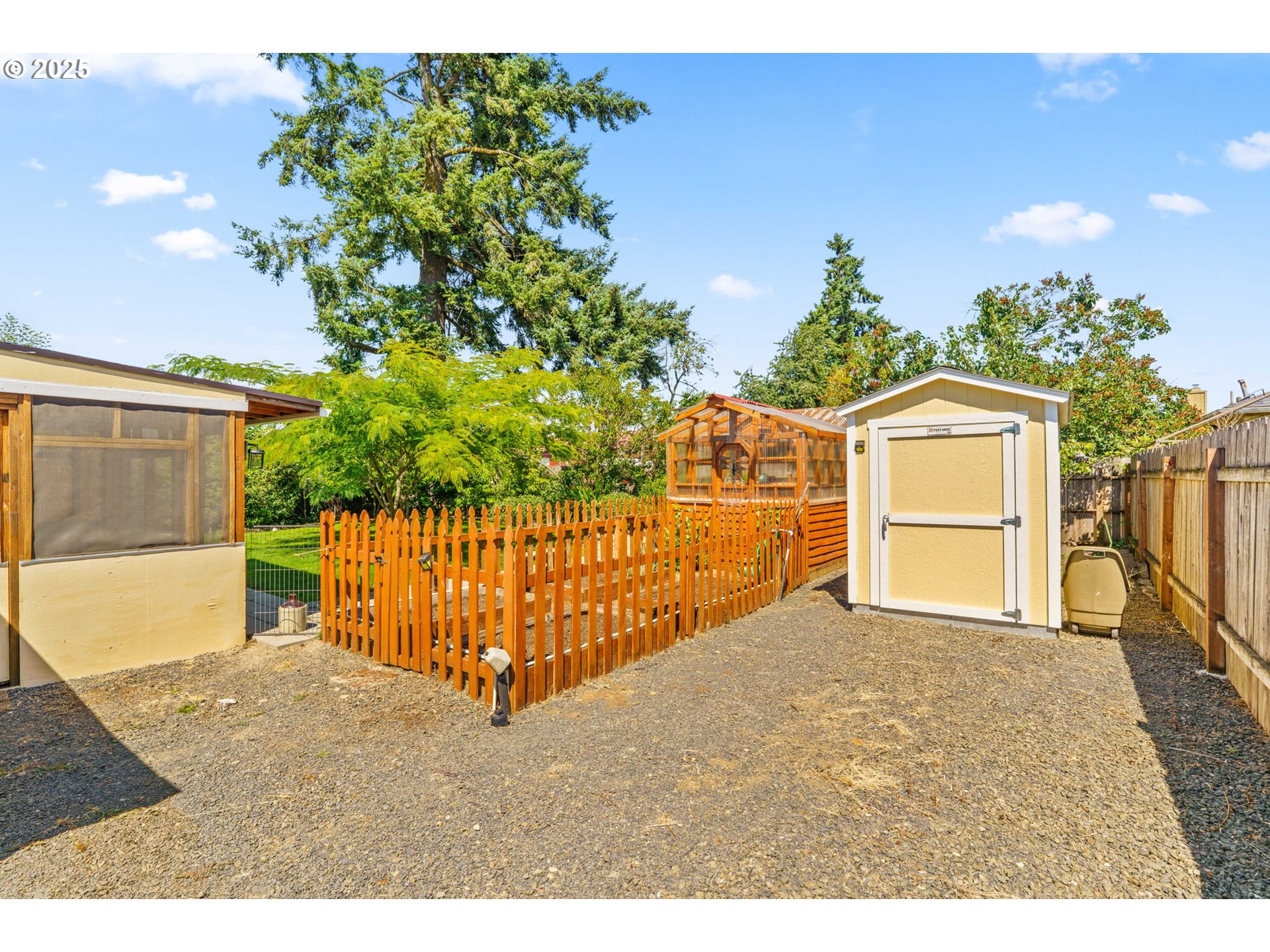 245 South 44th Street Springfield, OR 97478 - Photo 30 of 35