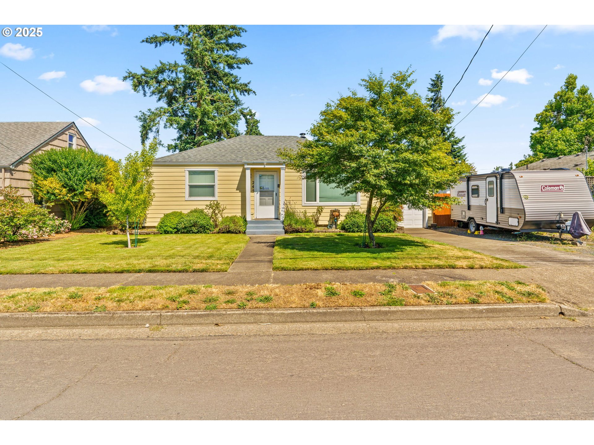 245 South 44th Street Springfield, OR 97478 - Photo 5 of 35